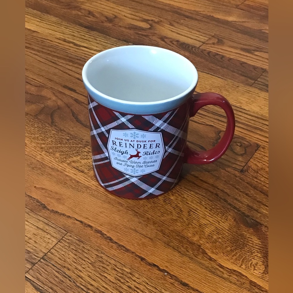 Huge Christmas Coffee Tea Mug / Cup Red Plaid 
NWOT 
Reindeer, Sleigh Rides Warm